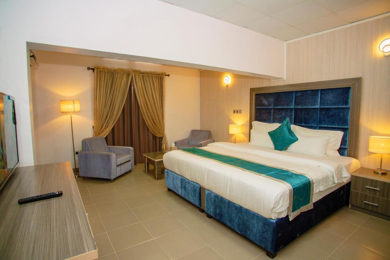 Riviera Suites Lagos Exterior photo