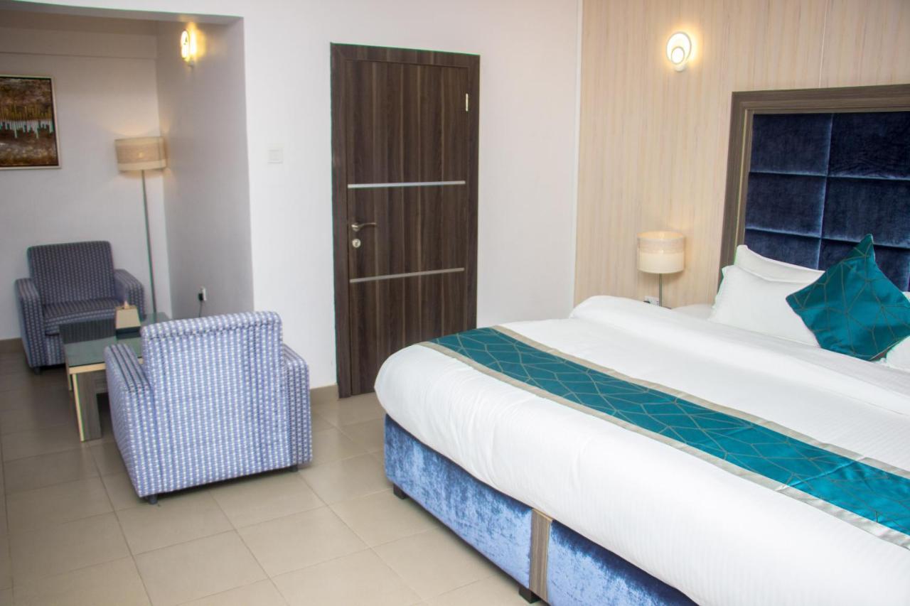 Riviera Suites Lagos Exterior photo